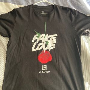 Black La Familia Mens T-shirt